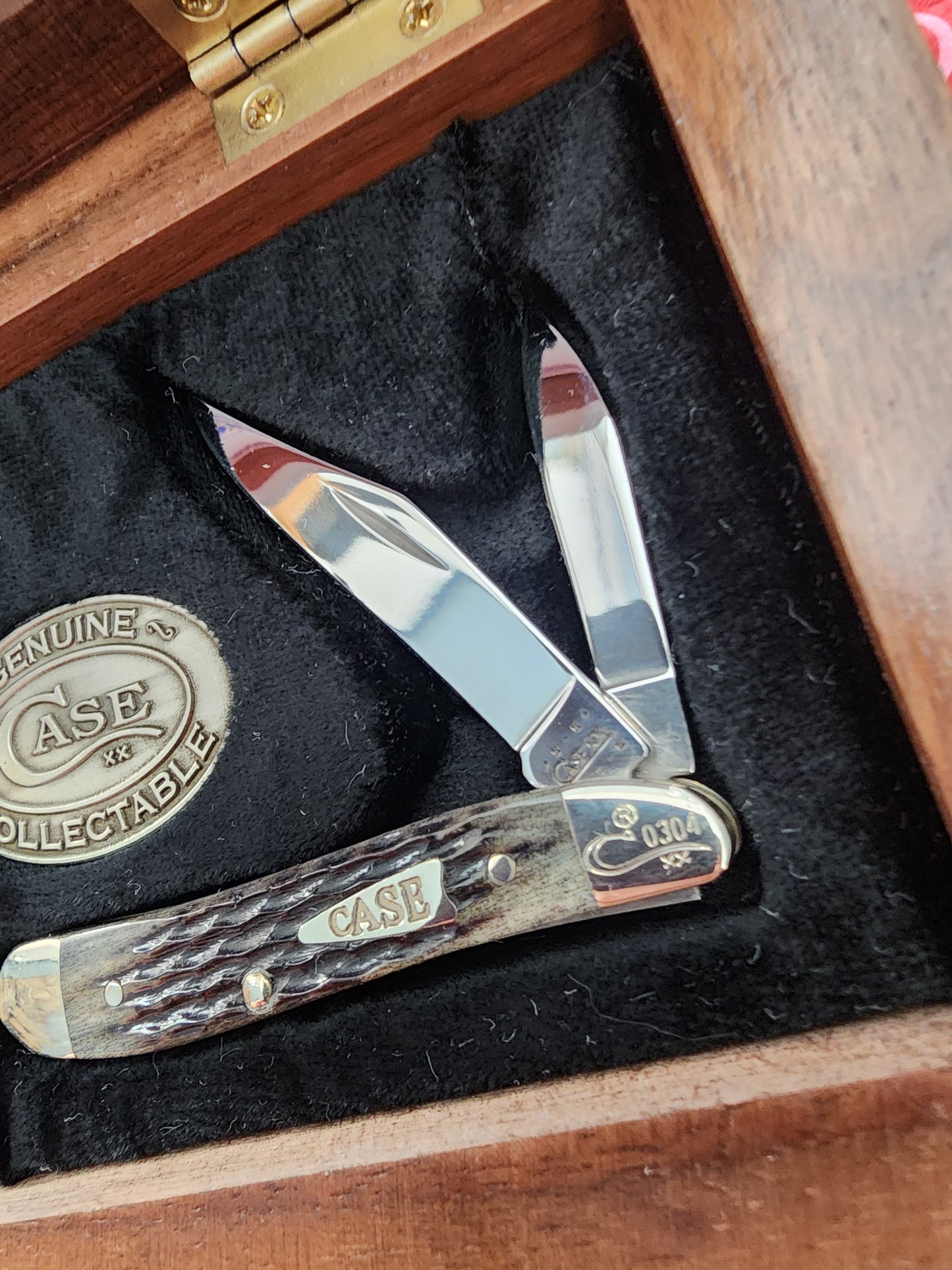 2000 Case Silver Eagle Commemorative Peanut Box
