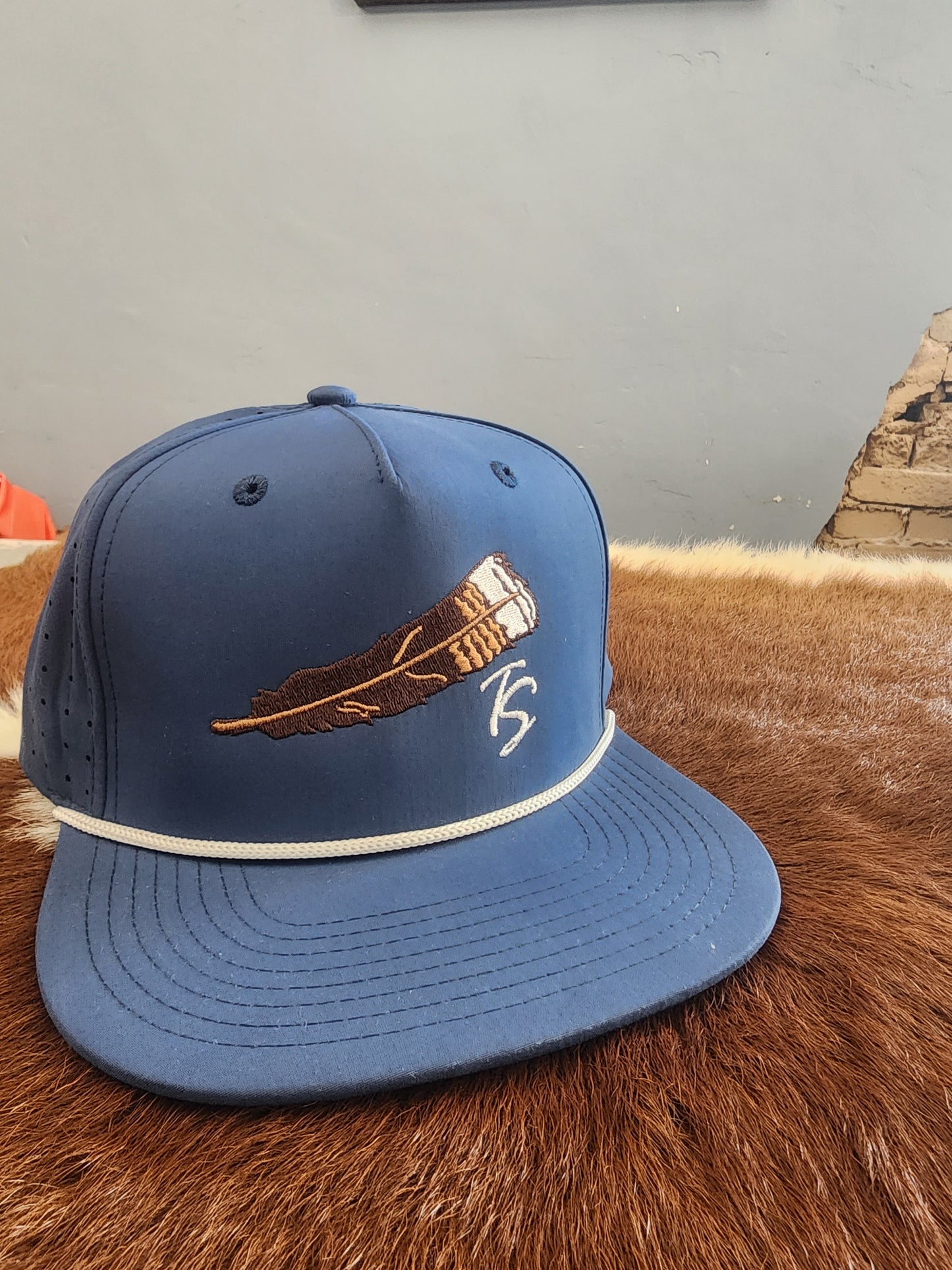 Men's Thomas Strut's Apparel Co. Feather Performance Trucker Hat-Navy