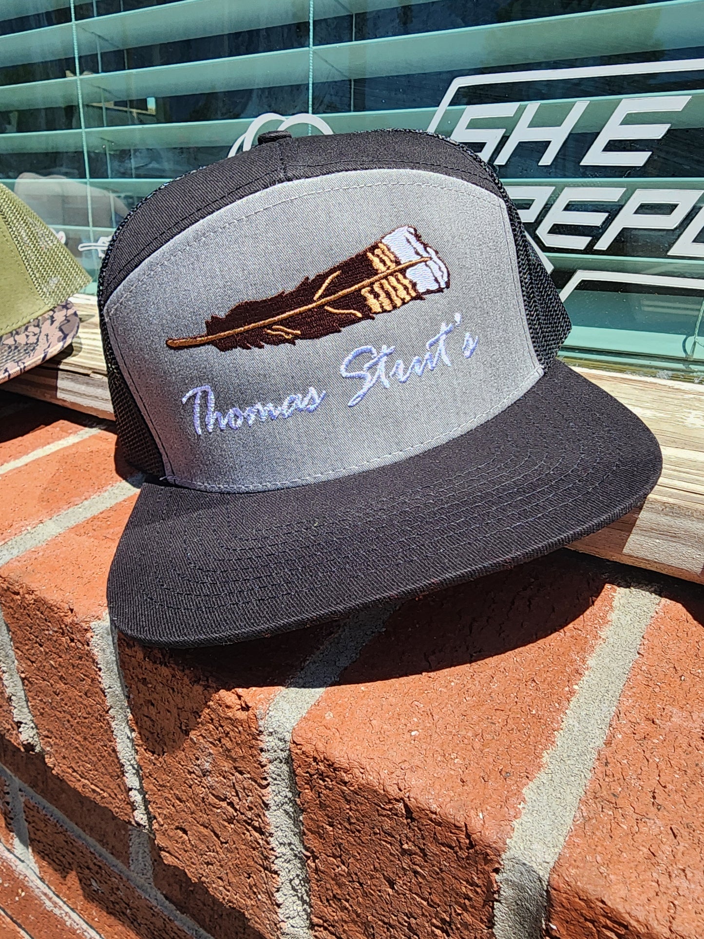 Men's Thomas Strut's Apparel Co. Full Script Feather 7-Panel Hi-Profile Trucker Hat-Hat-Heather Grey/Black